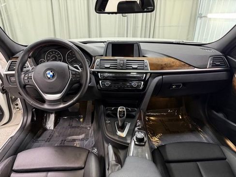 Used 2016 BMW 328i xDrive Sedan AWD/4WD image 12