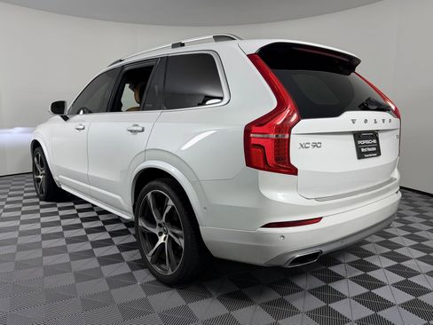 Used 2018 Volvo XC90 T6 Momentum w/ Convenience Package image 3