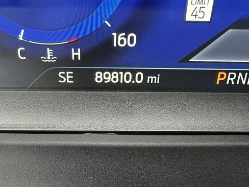 Used 2021 Ford Explorer Platinum w/ Equipment Group 601A AWD/4WD image 21