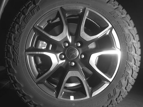 Used 2025 Jeep Compass Trailhawk w/ Trailer Tow Group AWD/4WD image 12