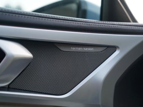 Used 2022 BMW 840i xDrive Convertible w/ Comfort Seating Package image 18