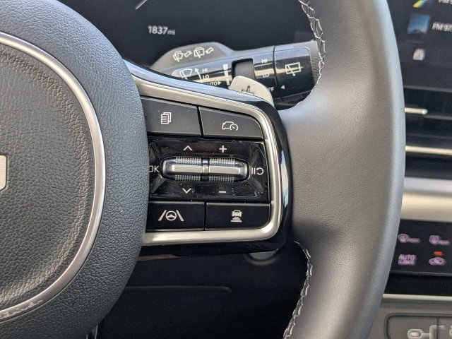 Certified 2026 Kia Carnival Hybrid FWD image 31
