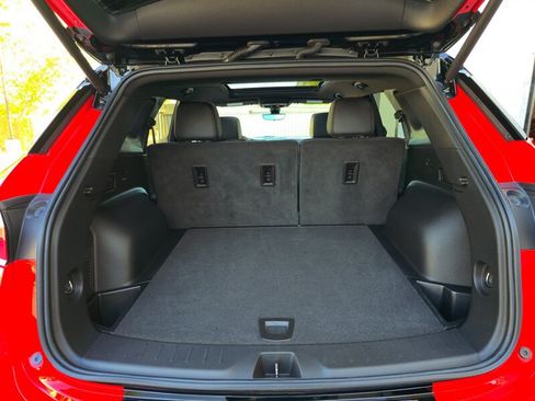 Used 2022 Chevrolet Blazer RS w/ Enhanced Convenience Package FWD image 34