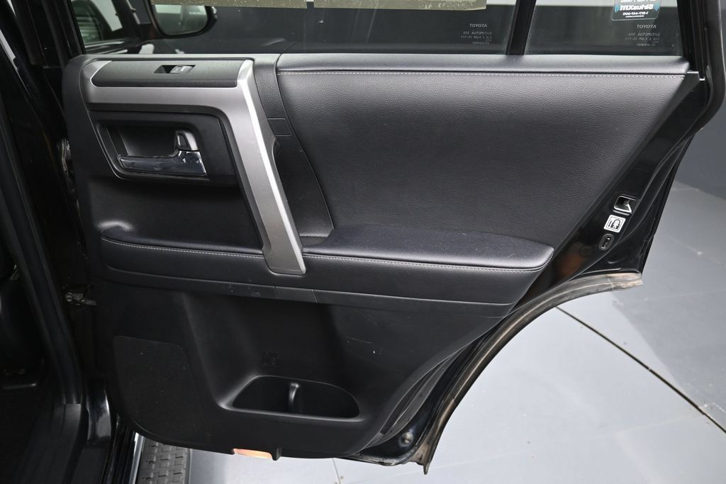 Certified 2022 Toyota 4Runner Limited AWD/4WD image 34