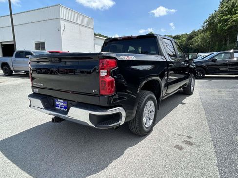 Used 2025 Chevrolet Silverado 1500 LT AWD/4WD image 3