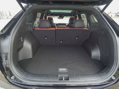 Used 2023 Kia Sportage SX image 9