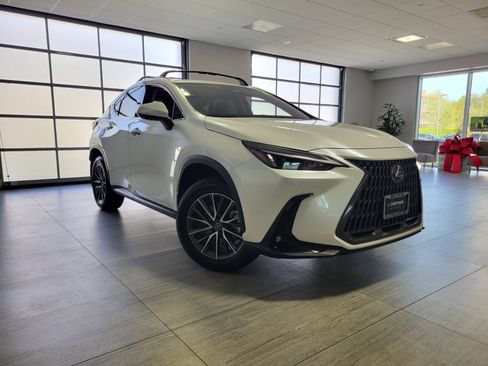 Used 2025 Lexus NX 350h 350h Premium w/ Accessory Package (2T) image 7