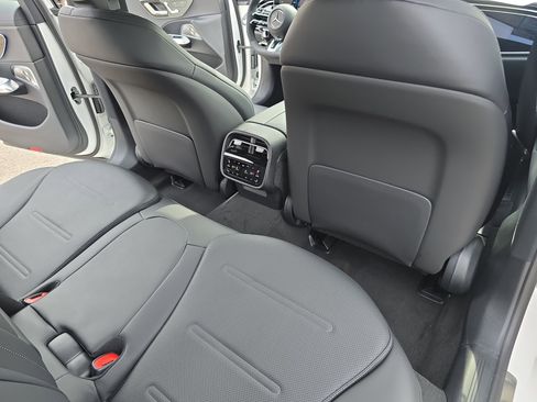 New 2026 Mercedes-Benz E 53 AMG e 4MATIC Sedan image 11