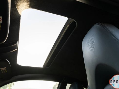Used 2009 Porsche 911 Carrera S image 11