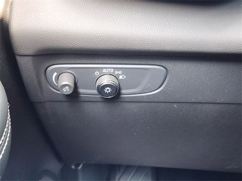 Used 2023 Buick Envision Essence w/ Sport Touring Package image 23