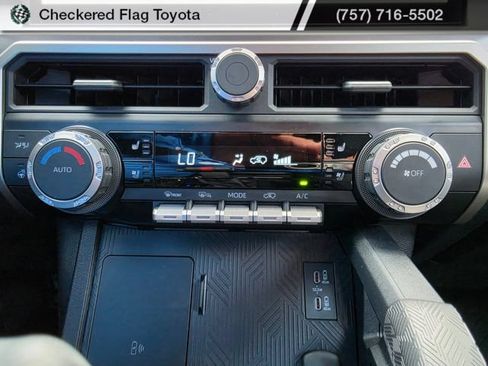 Used 2025 Toyota 4Runner TRD Sport Premium AWD/4WD image 17
