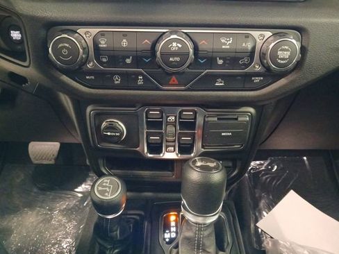 New 2026 Jeep Wrangler Unlimited Sport AWD/4WD image 25