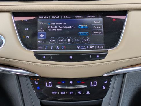 Used 2021 Cadillac XT5 Premium Luxury w/ Platinum Package FWD image 17