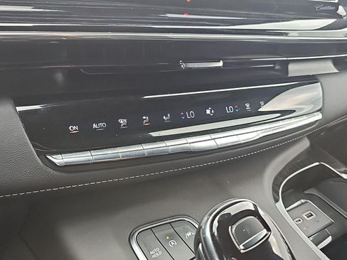 Used 2023 Cadillac Escalade Sport AWD/4WD image 15