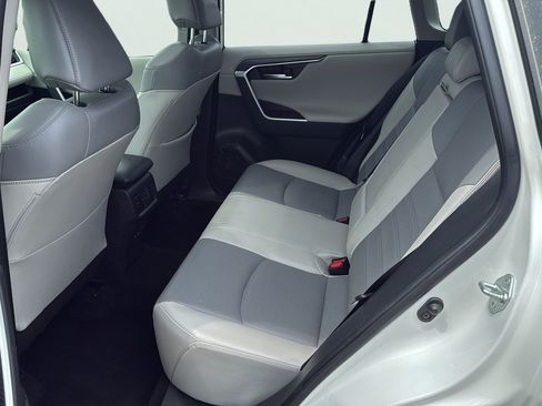 Used 2020 Toyota RAV4 Limited AWD/4WD image 20