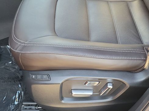 Certified 2025 MAZDA CX-5 Signature image 15