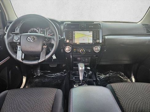 Used 2021 Toyota 4Runner TRD Off-Road AWD/4WD image 18