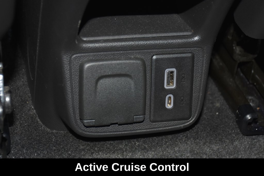 Used 2021 Chevrolet TrailBlazer LT w/ Premium Seating Package FWD image 30