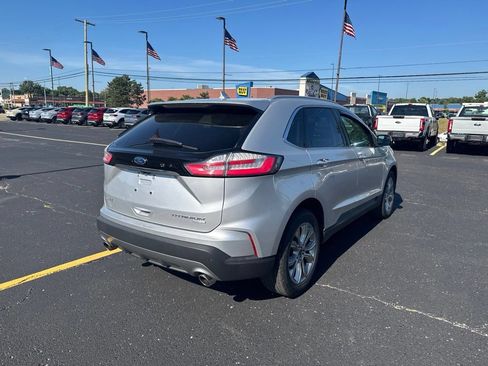 Used 2019 Ford Edge Titanium AWD/4WD image 5