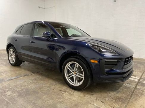 Used 2023 Porsche Macan Turbo AWD/4WD image 7