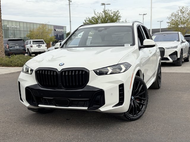 Used 2025 BMW X5 sDrive40i w/ M Sport Package RWD image 3