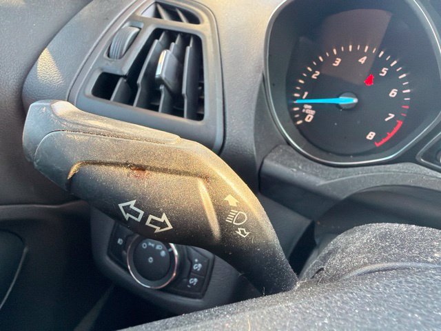 Used 2015 Ford Escape SE FWD image 38