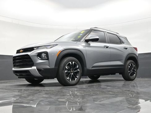 Used 2023 Chevrolet TrailBlazer LT FWD image 20