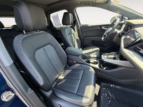 Used 2023 Audi Q4 e-tron Premium Plus w/ Premium Plus AWD/4WD image 19