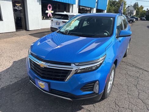 Used 2024 Chevrolet Equinox LT image 3