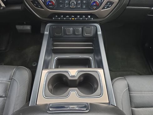 Used 2016 GMC Sierra 2500 Denali w/ Duramax Plus Package image 19