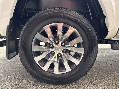 Used 2023 Toyota Tacoma Limited image 22