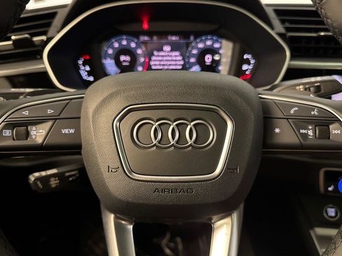 Used 2025 Audi Q3 2.0T Premium w/ Convenience Package image 23