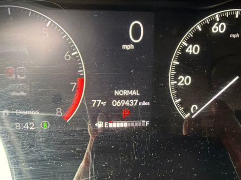 Used 2023 Honda HR-V Sport image 2