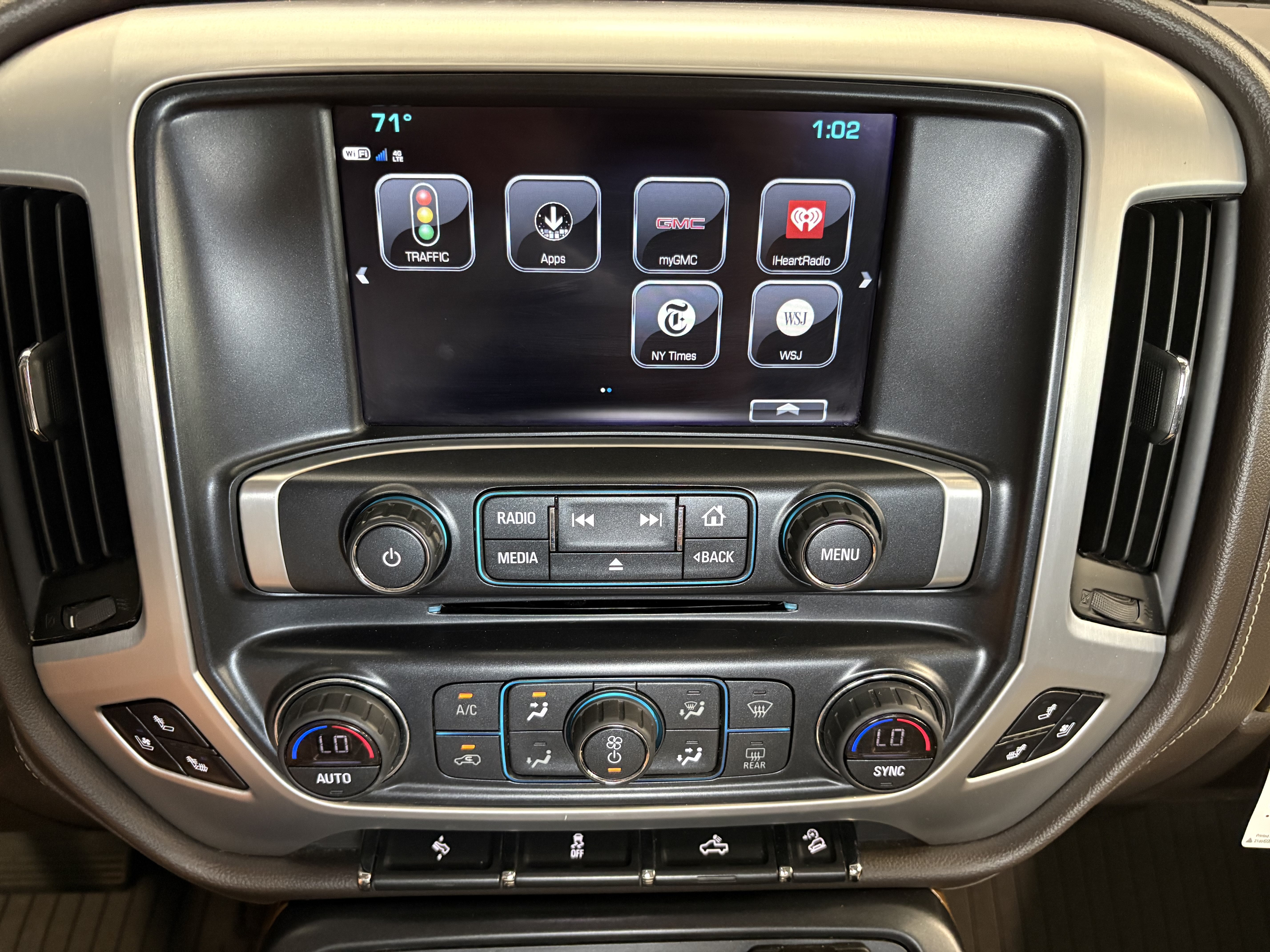 Used 2018 GMC Sierra 1500 SLT w/ Texas SLT Premium Package AWD/4WD image 15