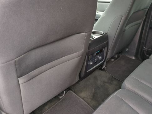 Used 2017 Ford Expedition XLT image 18