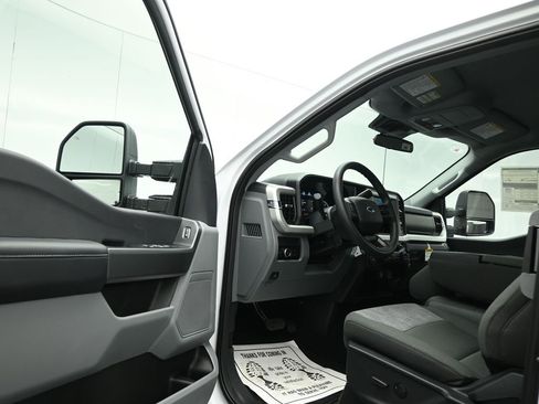 New 2026 Ford F250 XLT image 6