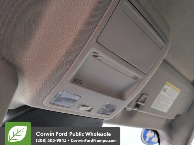 Used 2024 Ford Escape Platinum AWD/4WD image 22