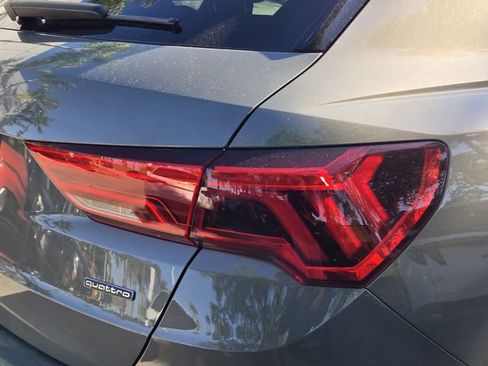 Used 2024 Audi Q3 2.0T Premium w/ Convenience Package image 9