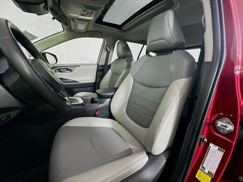 Certified 2025 Toyota RAV4 Limited w/ Advanced Technology Package AWD/4WD image 22