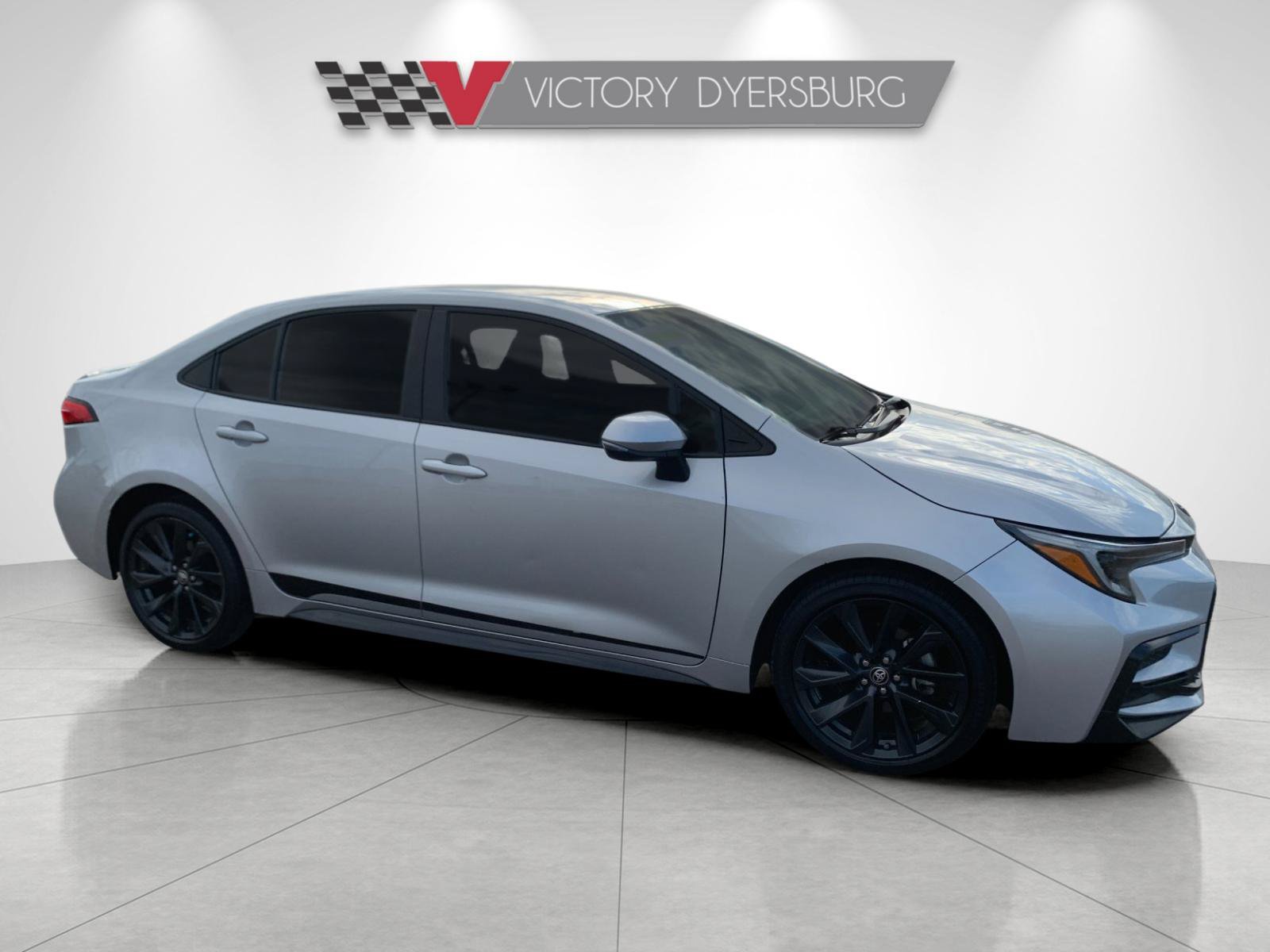 Used 2023 Toyota Corolla SE FWD image 1