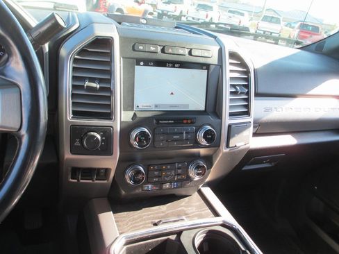 Used 2019 Ford F350 Platinum w/ Platinum Ultimate Package image 30