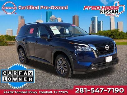 Certified 2025 Nissan Pathfinder SV
