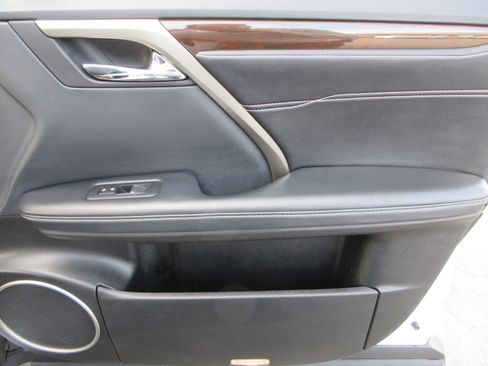 Used 2019 Lexus RX 350 AWD w/ Navigation Package image 23