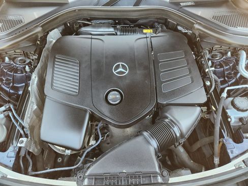 Used 2023 Mercedes-Benz GLC 300 image 34