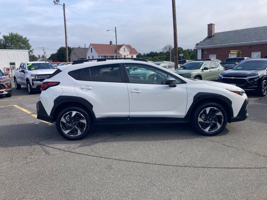 Used 2024 Subaru Crosstrek 2.5i Limited AWD/4WD image 32