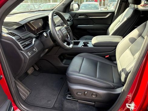 Used 2024 GMC Acadia Elevation w/ Luxury Package image 17