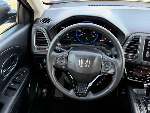 Used 2021 Honda HR-V EX-L image 14