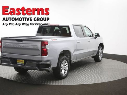 Used 2022 Chevrolet Silverado 1500 LT AWD/4WD image 42