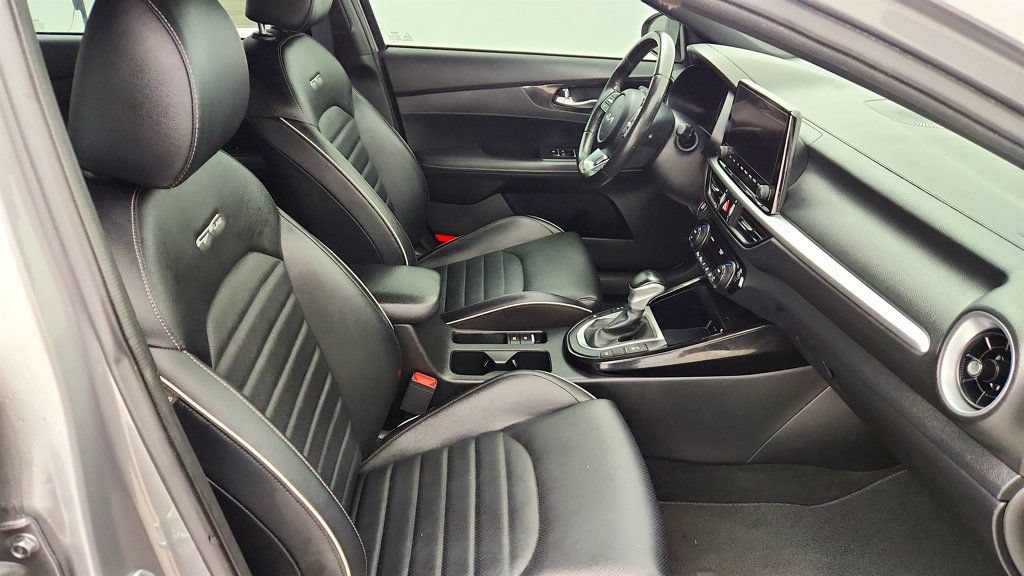 Used 2024 Kia Forte GT-Line w/ GT-Line Premium Package FWD image 24