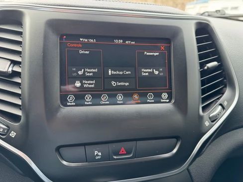 Used 2020 Jeep Cherokee Latitude Plus w/ Cold Weather Group image 78